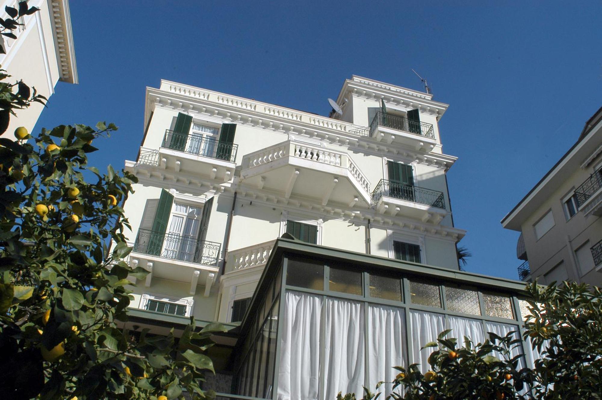 Villa Virginia Bordighera Extérieur photo
